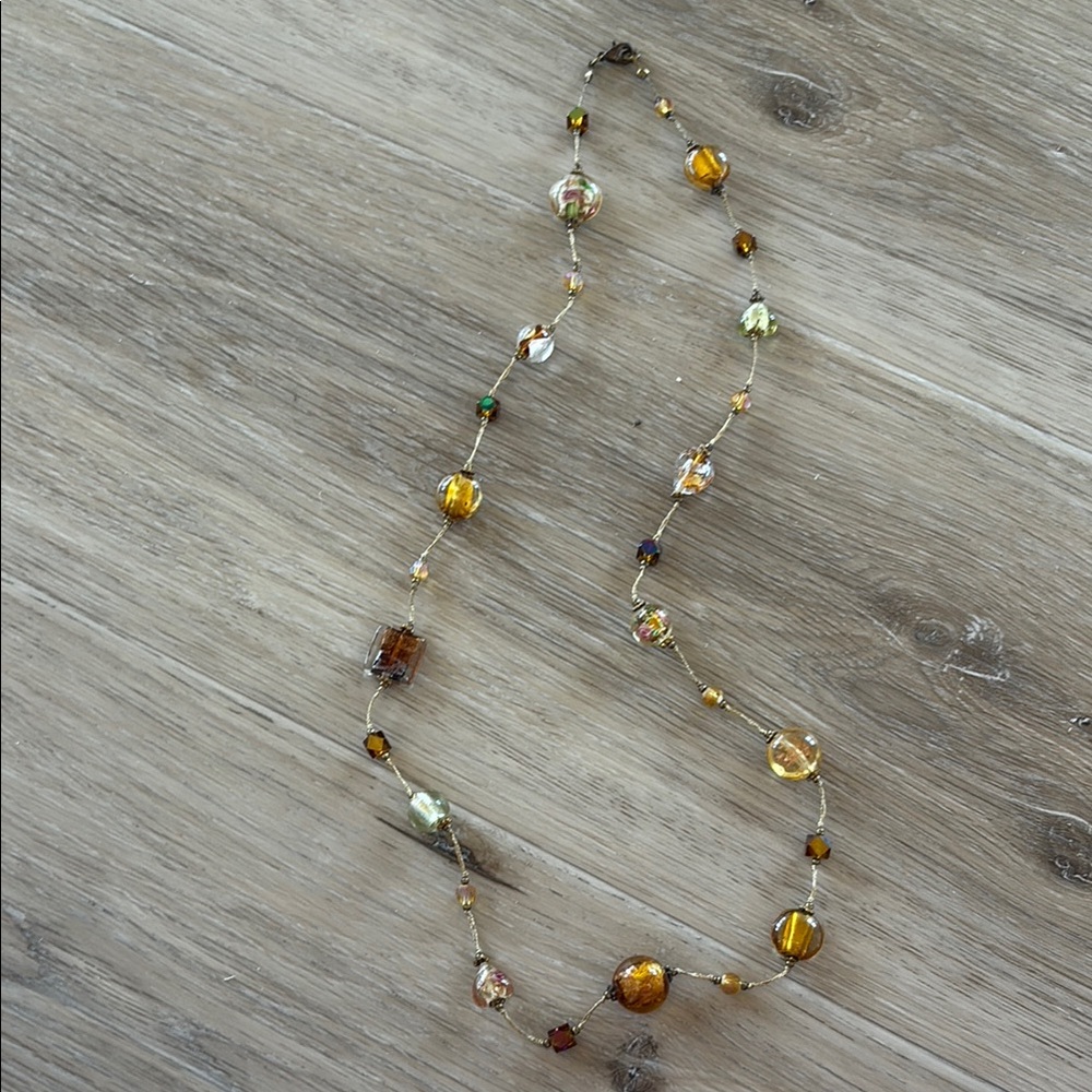 Elegant Beaded Necklace in Gold and Brown